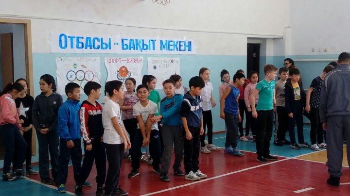Сегодня в школе проводились соревнования веселые старты среди 4 классов